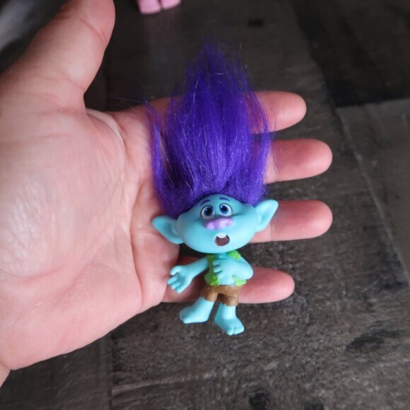 Lot of 4 DreamWorks Trolls Poppy Tiny Diamond Branch Dolls Action Figures - Picture 5 of 8